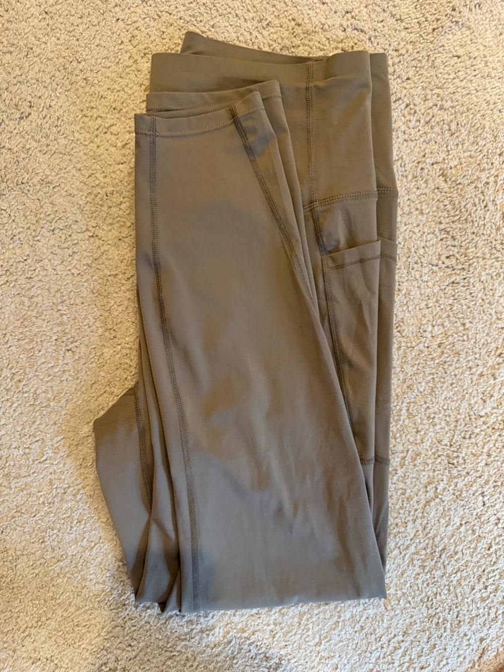 HALARA Taupe High-Rise Leggings with Side Pocket